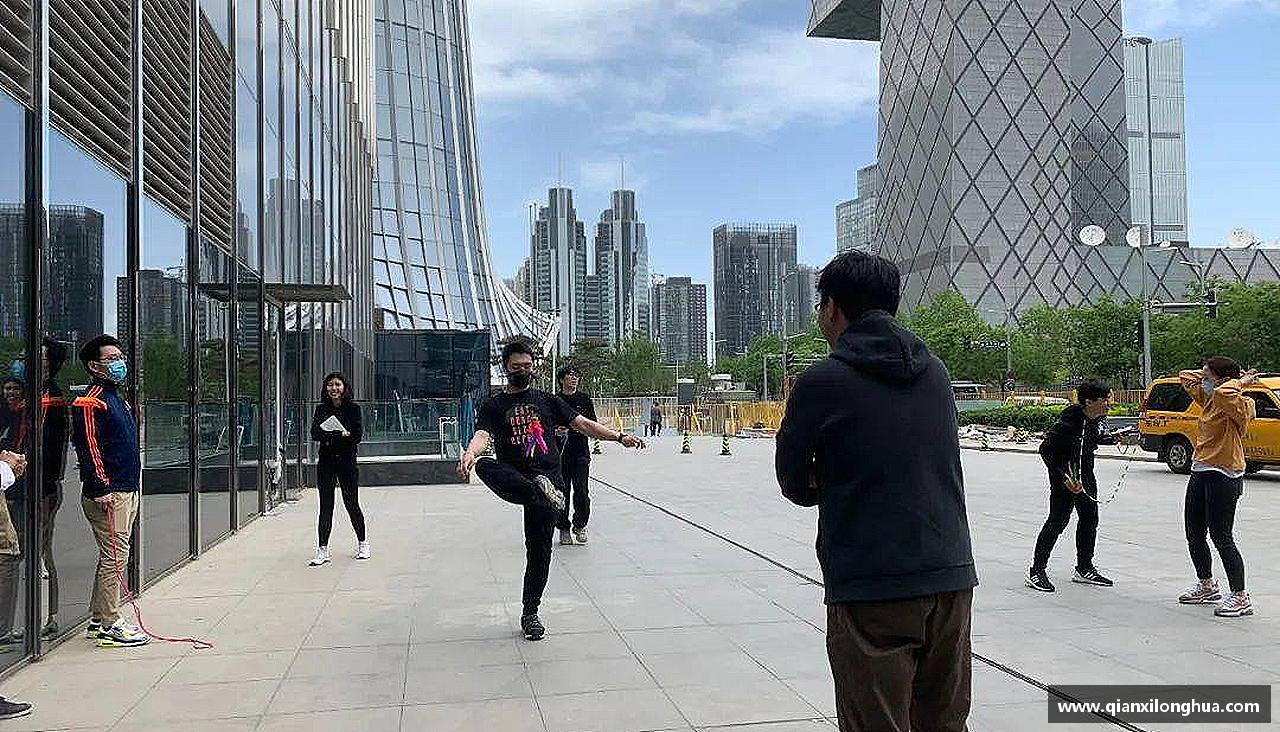 磨砺自我，绽放光芒！
